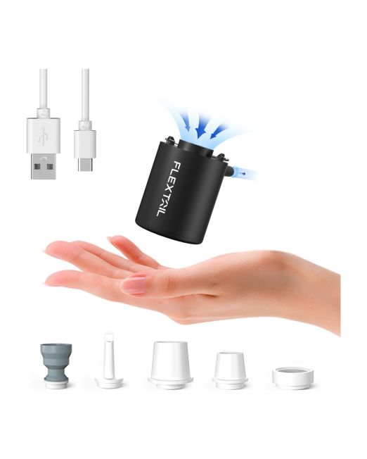 Pompka Flextail Tiny Pump 2024 czarna – w dłoni z końcówkami